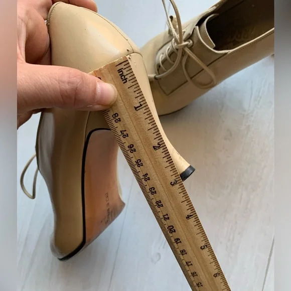 Vintage Salvatore Ferragamo lace-up heels Sz 8.5 - Picture 15 of 15